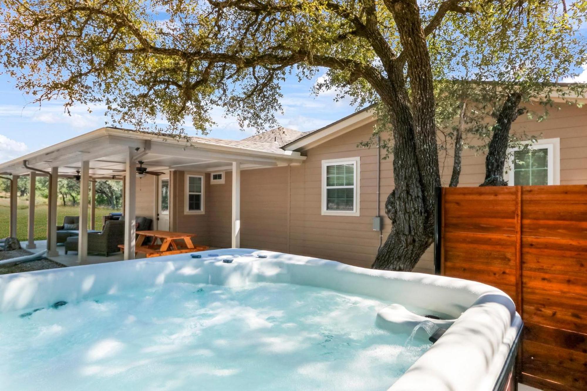 Pampered Pillow Canyon Lake Exterior photo