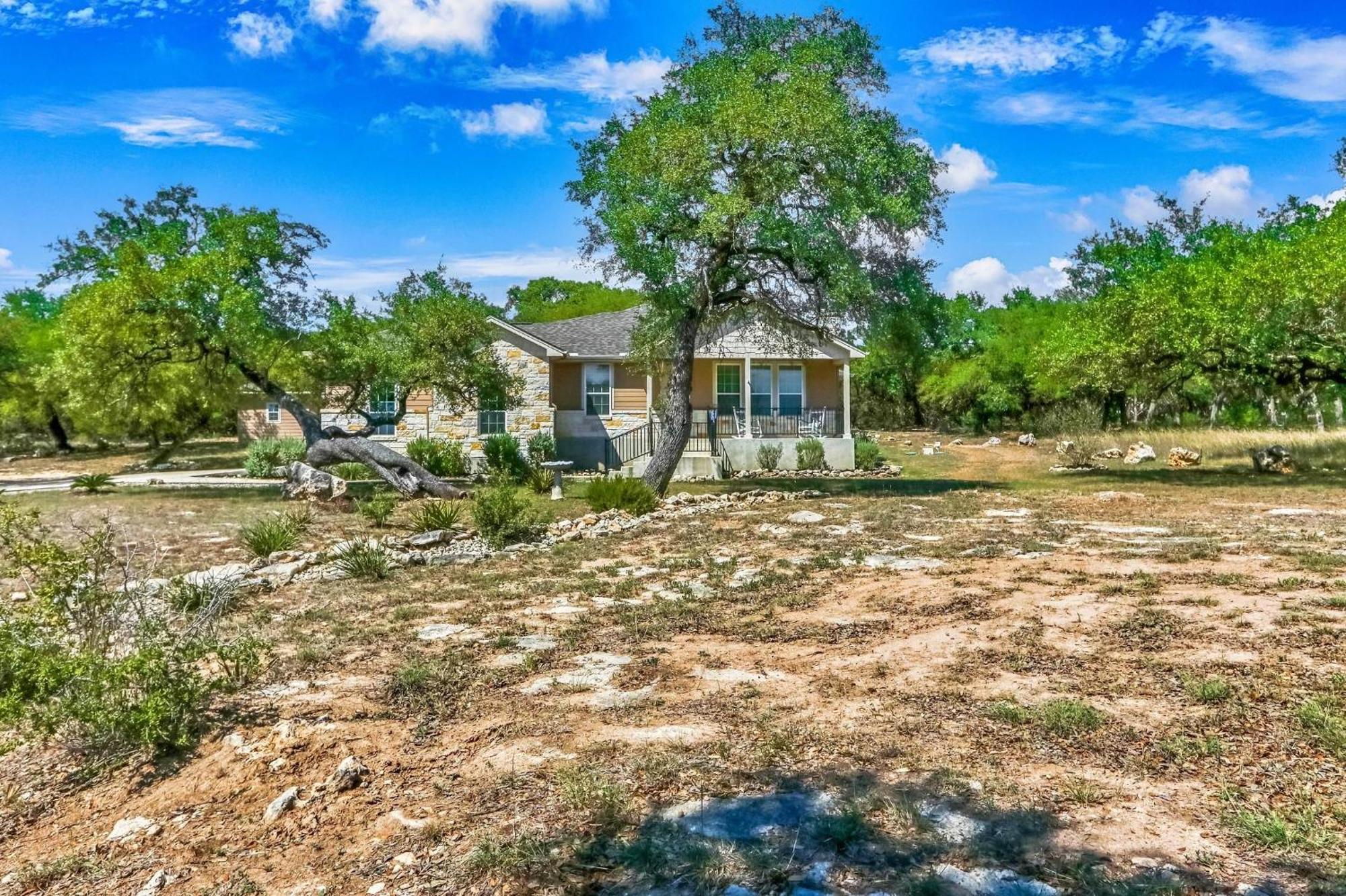 Pampered Pillow Canyon Lake Exterior photo